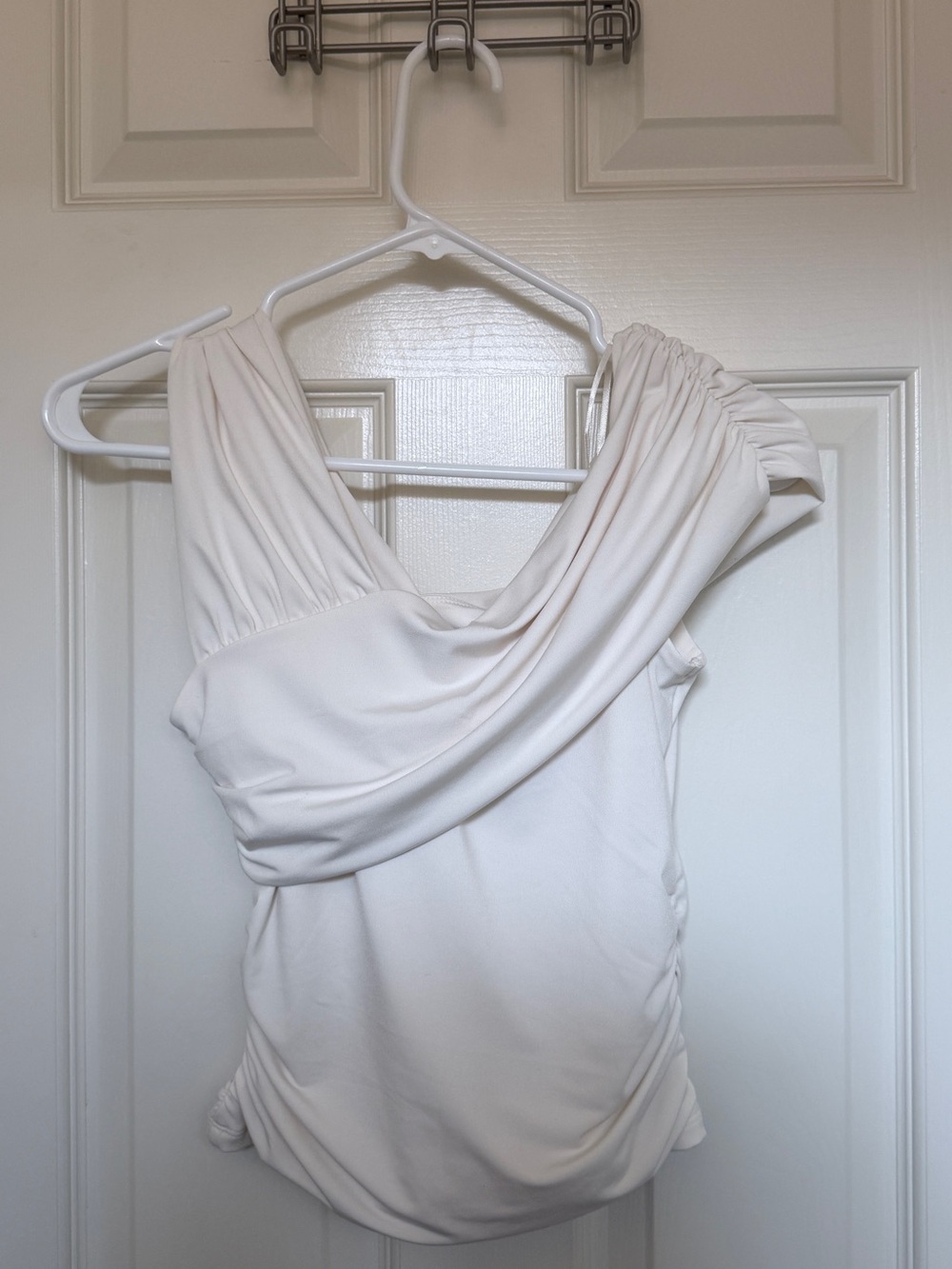 Abercrombie Women’s One-Shoulder Top